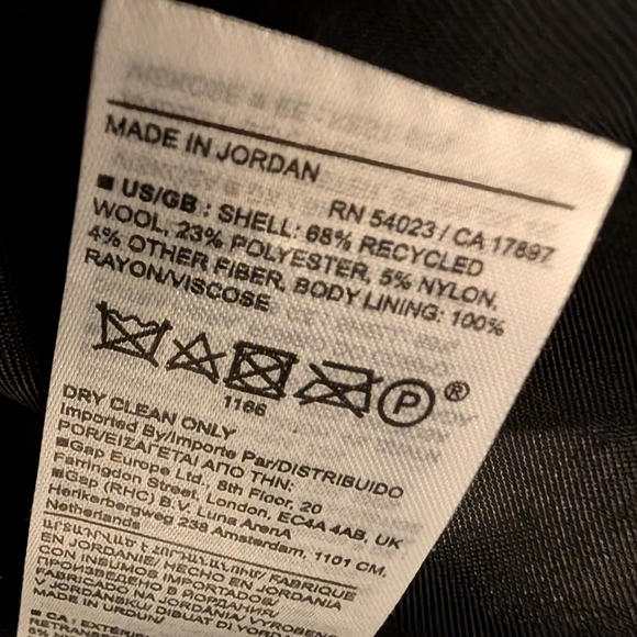 Brand NWT Banana Republic Black, Brown, Tan And Black Winter Coat - Picture 9 of 9